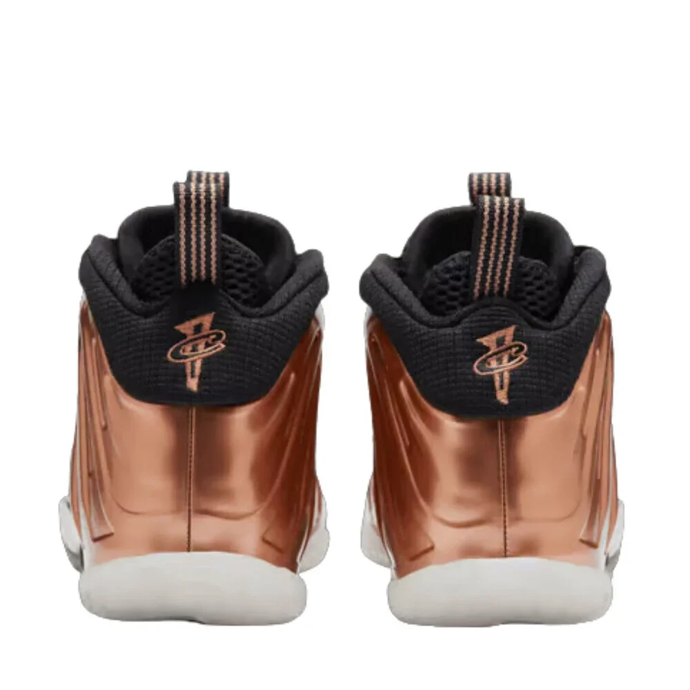 Nike little posite